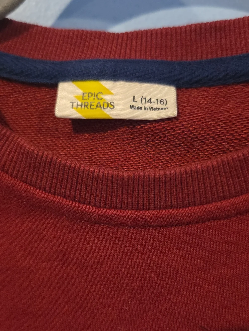 Epic Threads Deep Red Graphic Crewneck Sweatshirt Size 14/16